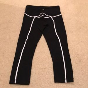 Lululemon cropped leggings